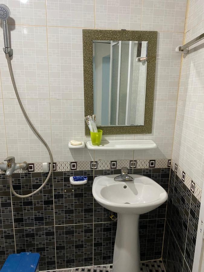 Aparthotel Nha Nghi Hung Thom à Dong Khe Sau Extérieur photo